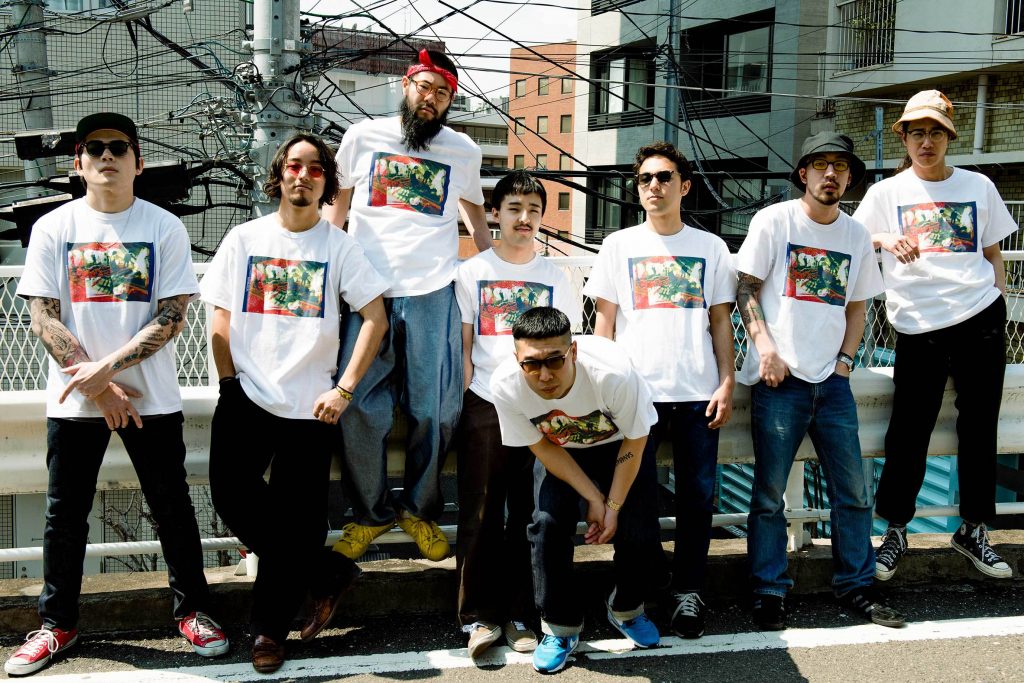 「SANABAGUN.(サナバガン)」は、ゴリゴリ悪そうな平成生まれの日本の8人組 JAZZ / HIPHOPグループ
名前は、英語のスラング「Son of a gun(ならず者)」からきている